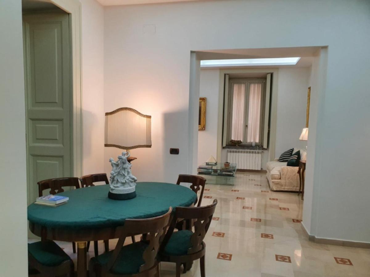 L'Arnia Apartment Napoli Bagian luar foto