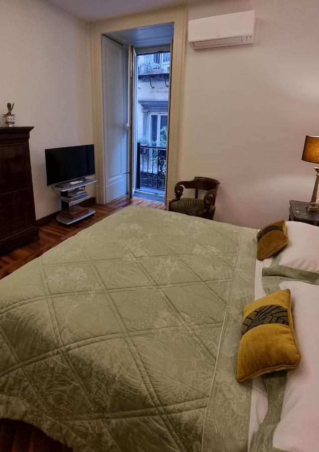 L'Arnia Apartment Napoli Bagian luar foto